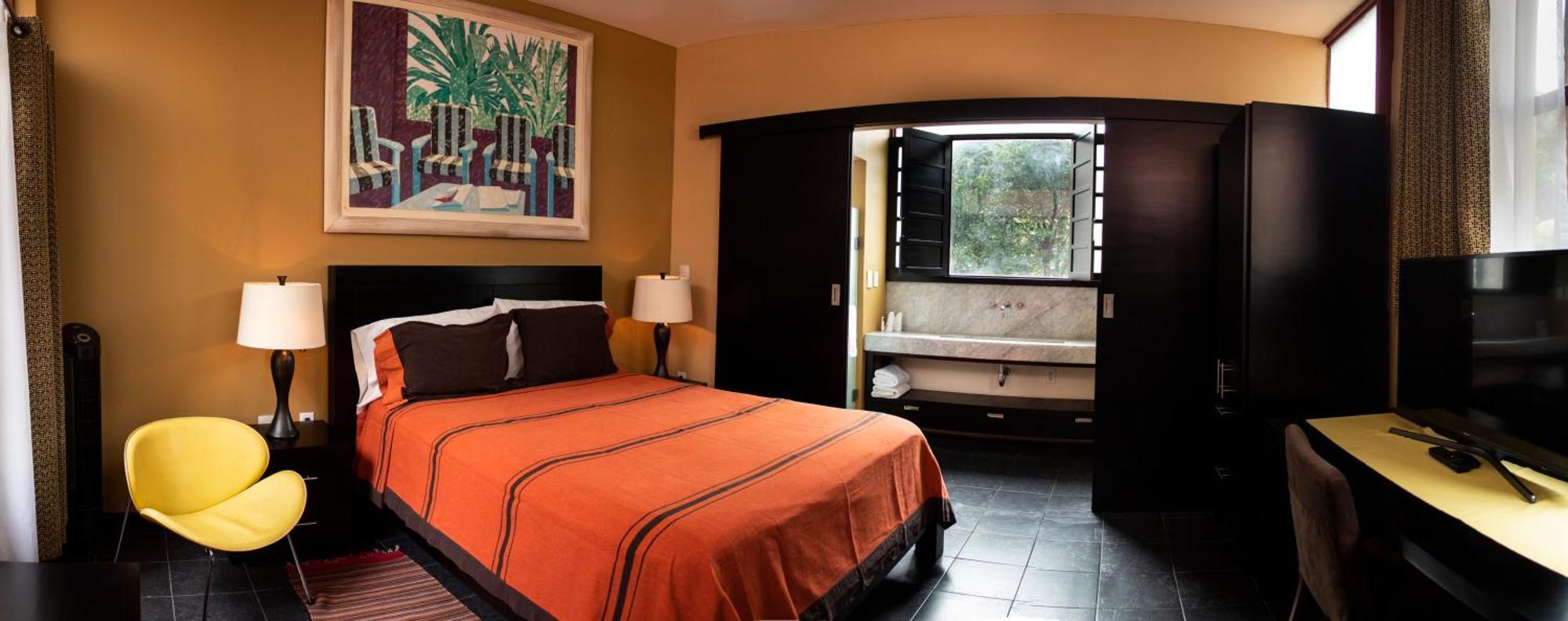 The Red Tree House Bed & Breakfast *
